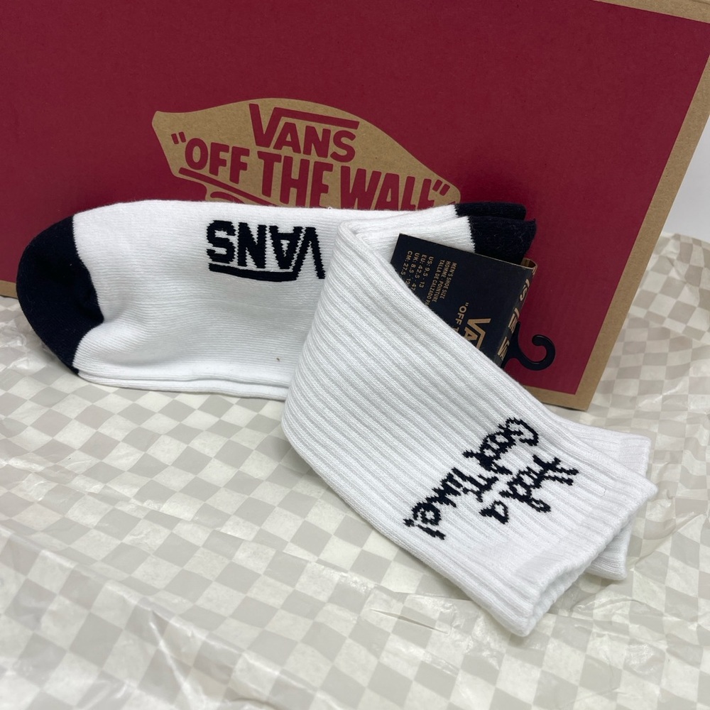 VANS "Off The Wall" Crew socks 
Vans socks (1 pair) - Picture 6 of 16